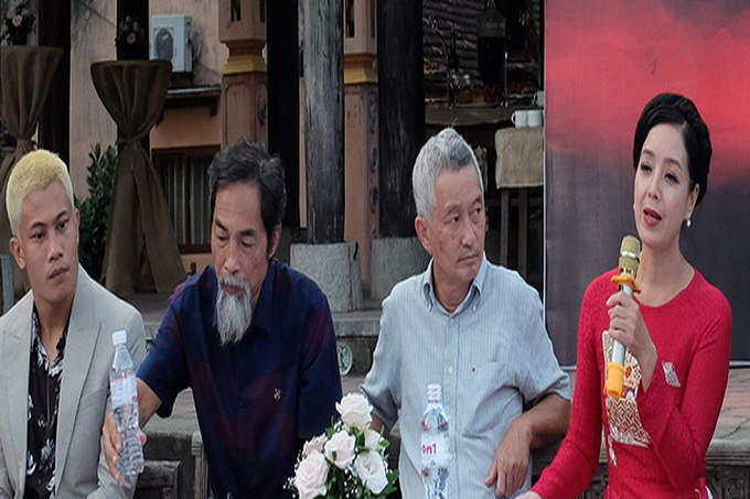 Nghệ sĩ Viết Liên tự tin trong vai vợ cả Bà Kiến - Ảnh: Mi Ly
