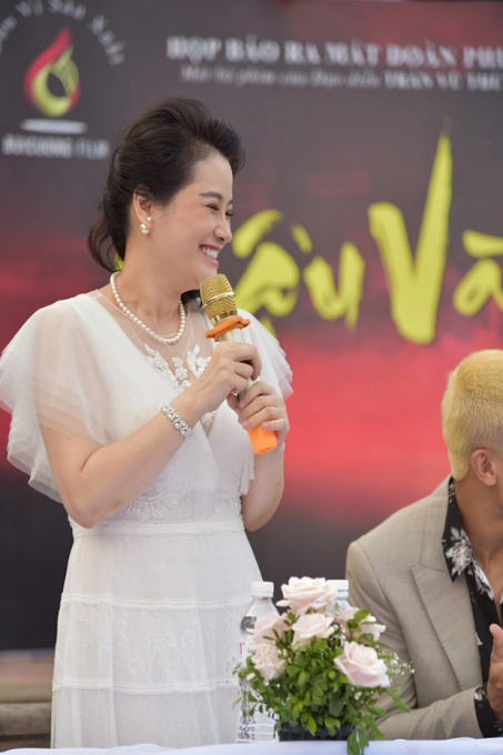 Diễn viên Thanh Hoa - Vợ giáo thứ