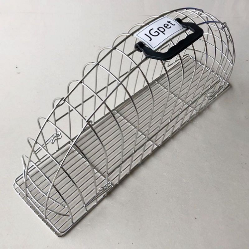 Lồng vận chuyển chó mèo bằng inox hình vòm có tay xách chắc chắn.