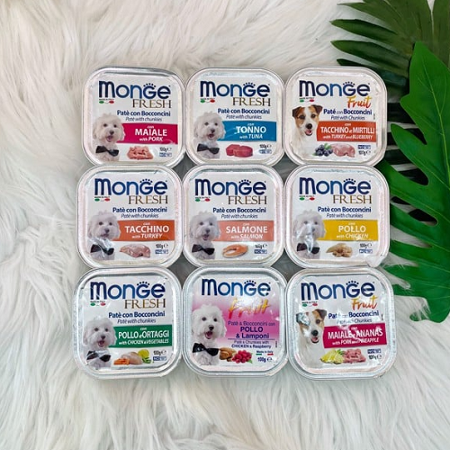 Pate Monge cao cấp từ Ý với nhiều hương vị cho chó Poodle, giàu dinh dưỡng và dễ tiêu hóa.