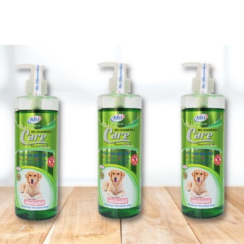 Sữa tắm Bio Care trị ve rận, khử mùi và chăm sóc lông chó Poodle.